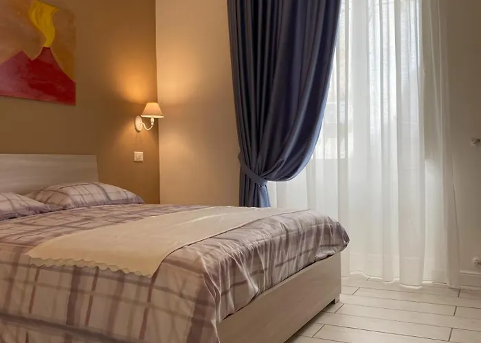 New Pont 招待所 3*