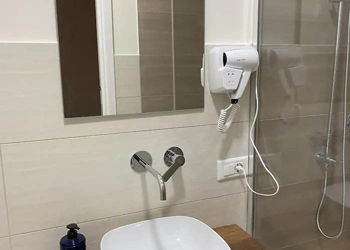 New Pont 招待所 3*